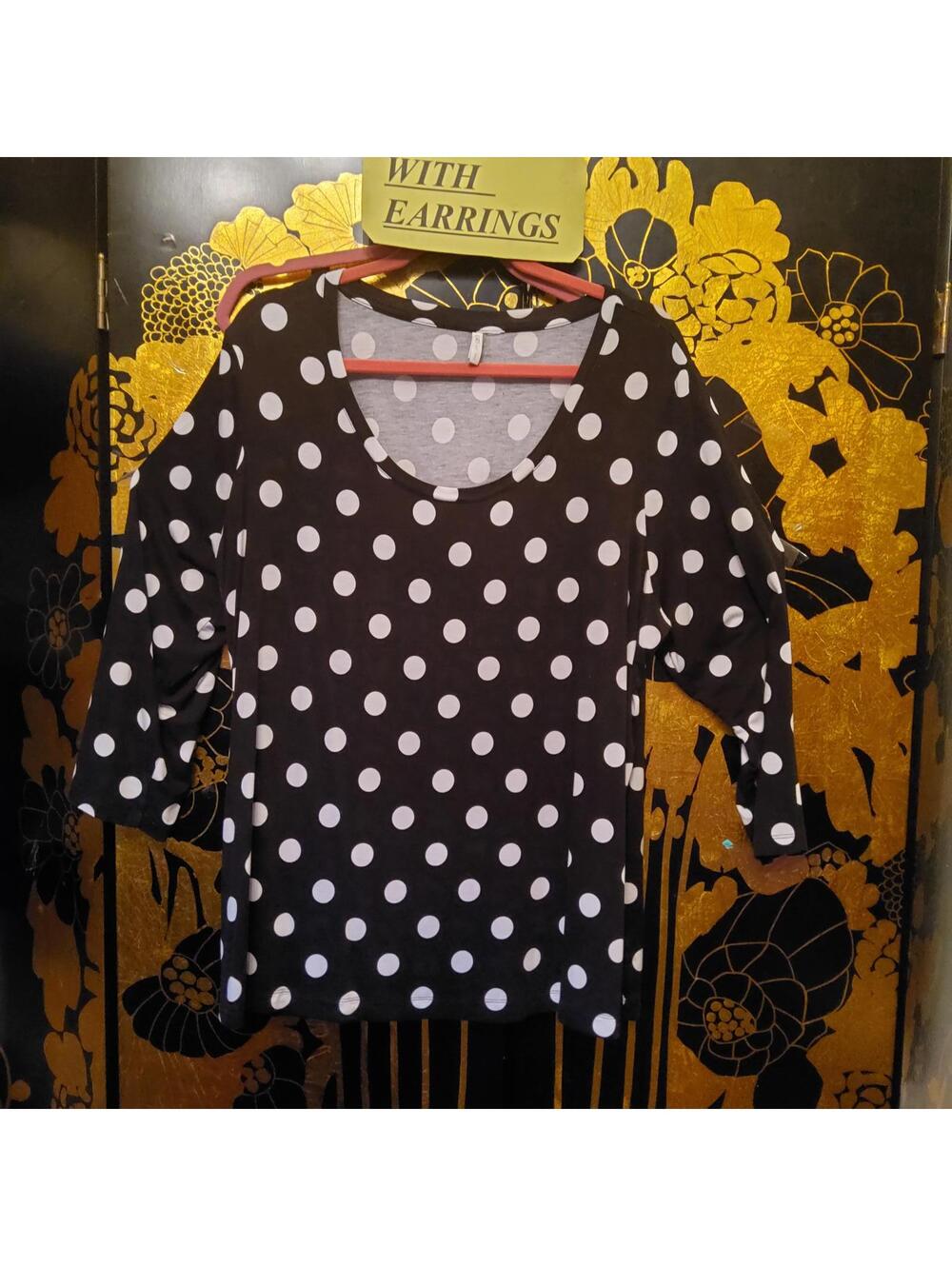 1X Polka Dot Boogie Top & Earrings